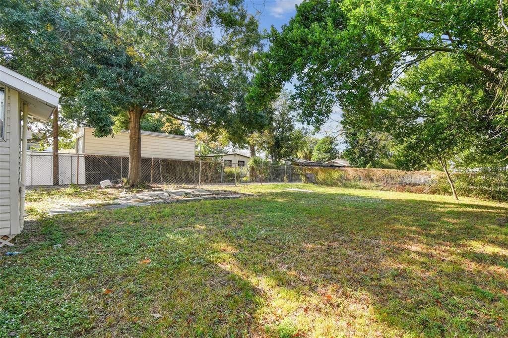 Active With Contract: $350,000 (3 beds, 1 baths, 1362 Square Feet)