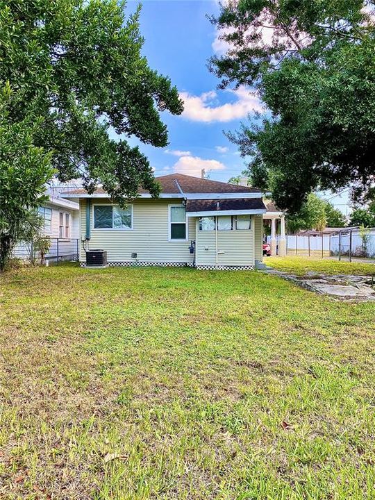 For Sale: $350,000 (3 beds, 1 baths, 1362 Square Feet)