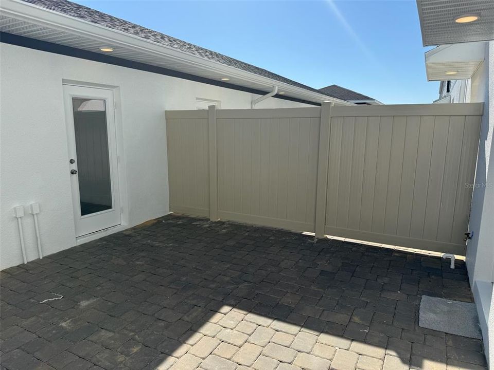 出租: $2,450 (3 贝兹, 2 浴室, 1693 平方英尺)