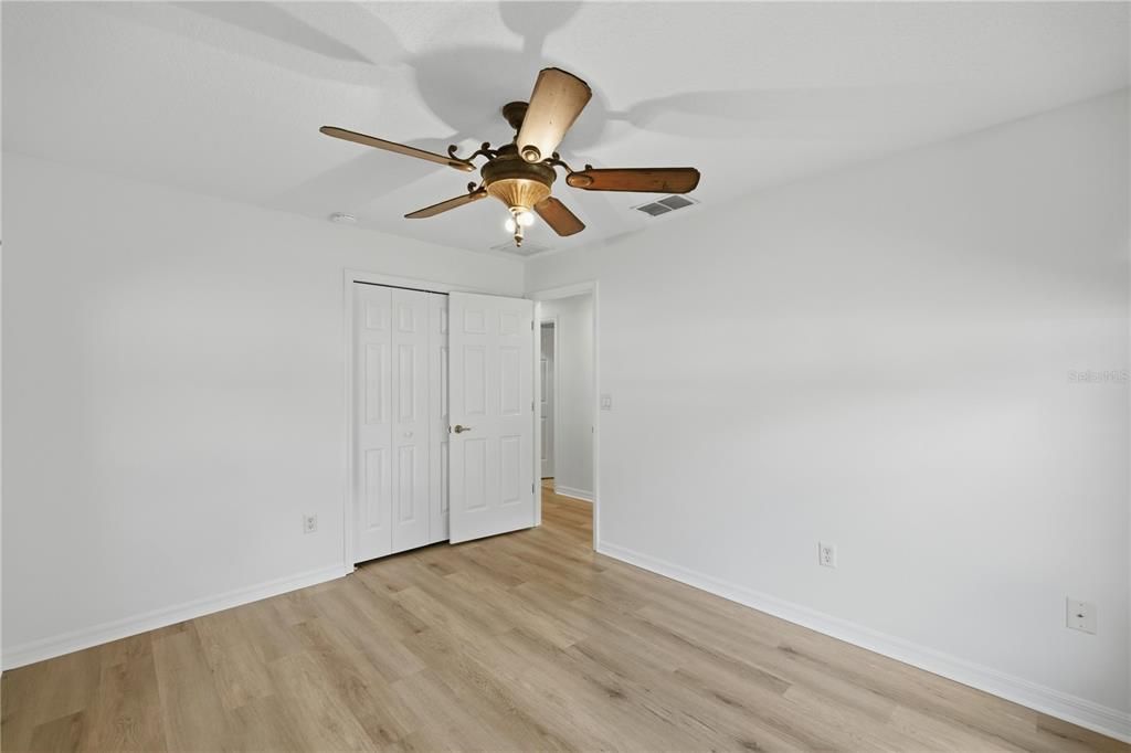 Active With Contract: $289,900 (3 beds, 2 baths, 1692 Square Feet)