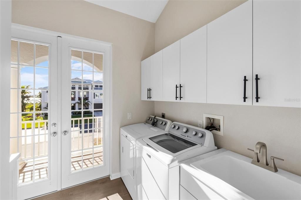 На продажу: $1,545,000 (3 спален, 3 ванн, 2360 Квадратных фут)