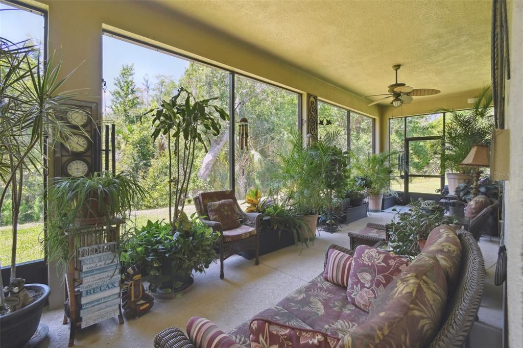 For Sale: $429,000 (3 beds, 2 baths, 2011 Square Feet)