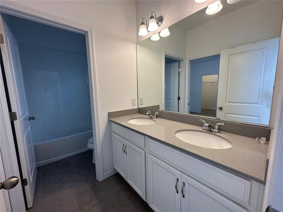 For Rent: $3,600 (4 beds, 3 baths, 2689 Square Feet)