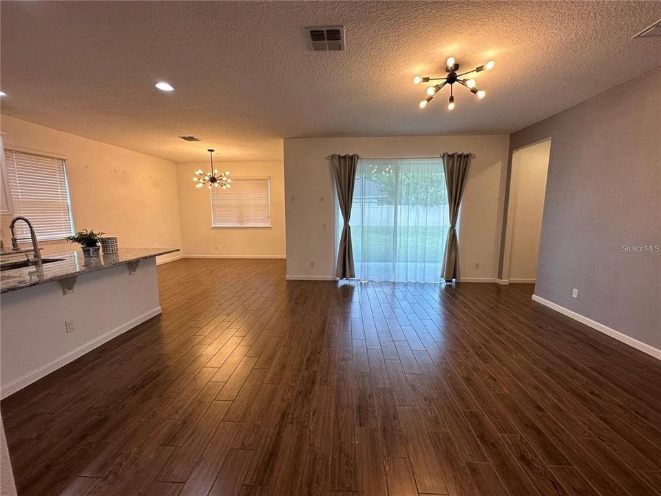 For Rent: $3,600 (4 beds, 3 baths, 2689 Square Feet)