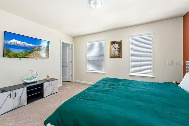 For Sale: $819,000 (10 beds, 8 baths, 4399 Square Feet)