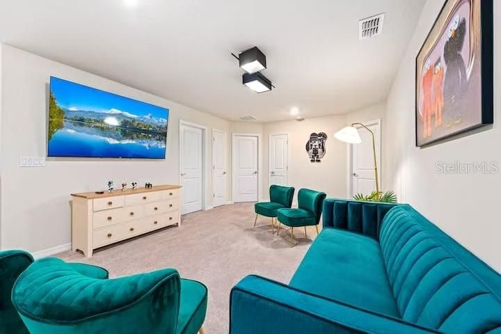 For Sale: $819,000 (10 beds, 8 baths, 4399 Square Feet)