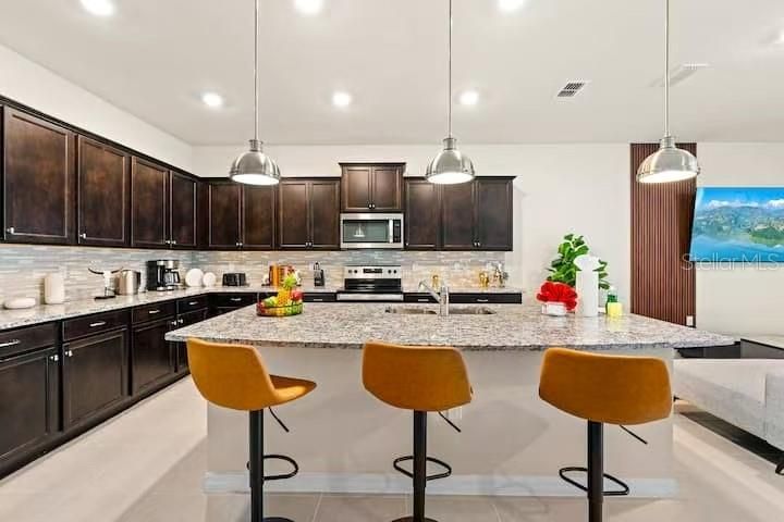 For Sale: $819,000 (10 beds, 8 baths, 4399 Square Feet)