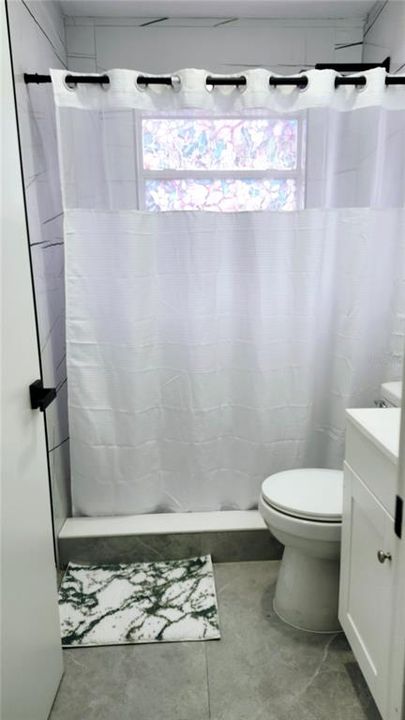 For Sale: $220,000 (2 beds, 1 baths, 720 Square Feet)