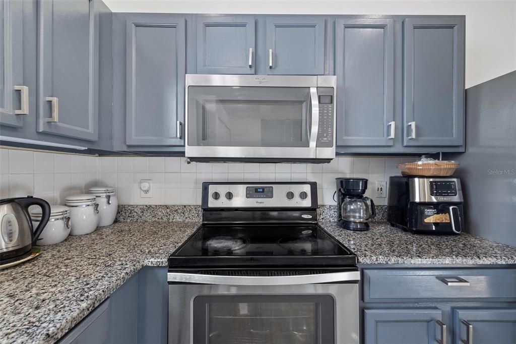 На продажу: $360,000 (3 спален, 2 ванн, 1330 Квадратных фут)