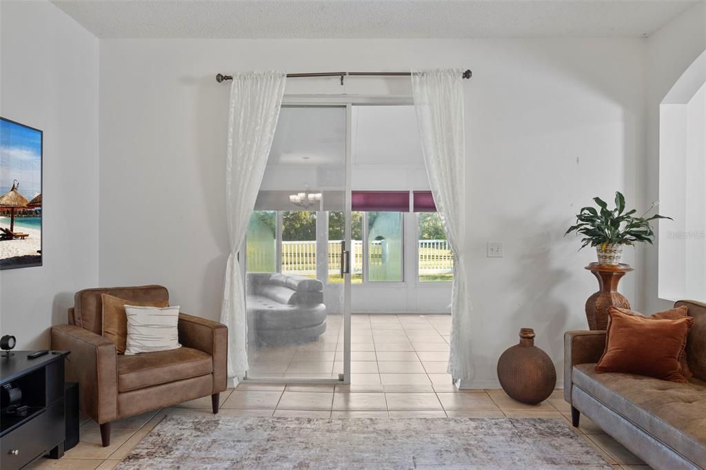 На продажу: $360,000 (3 спален, 2 ванн, 1330 Квадратных фут)