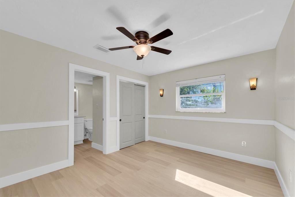 For Sale: $550,000 (3 beds, 2 baths, 1764 Square Feet)