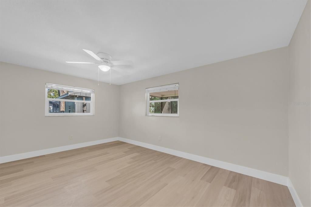 For Sale: $550,000 (3 beds, 2 baths, 1764 Square Feet)