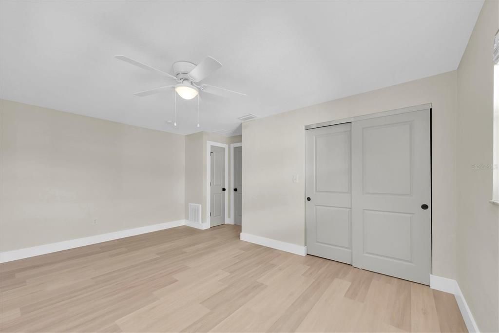 For Sale: $550,000 (3 beds, 2 baths, 1764 Square Feet)