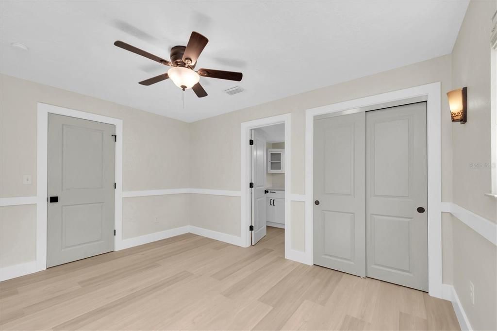 For Sale: $550,000 (3 beds, 2 baths, 1764 Square Feet)