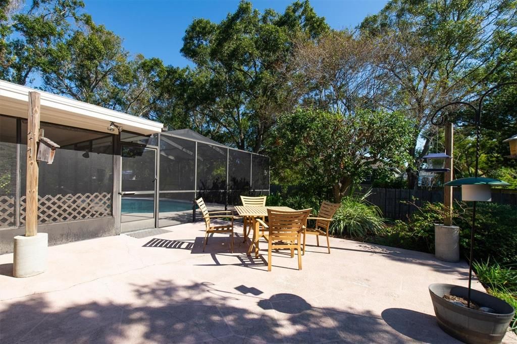 For Sale: $550,000 (3 beds, 2 baths, 1764 Square Feet)