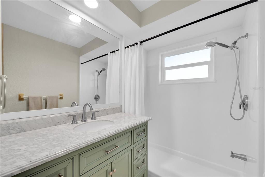 For Sale: $550,000 (3 beds, 2 baths, 1764 Square Feet)