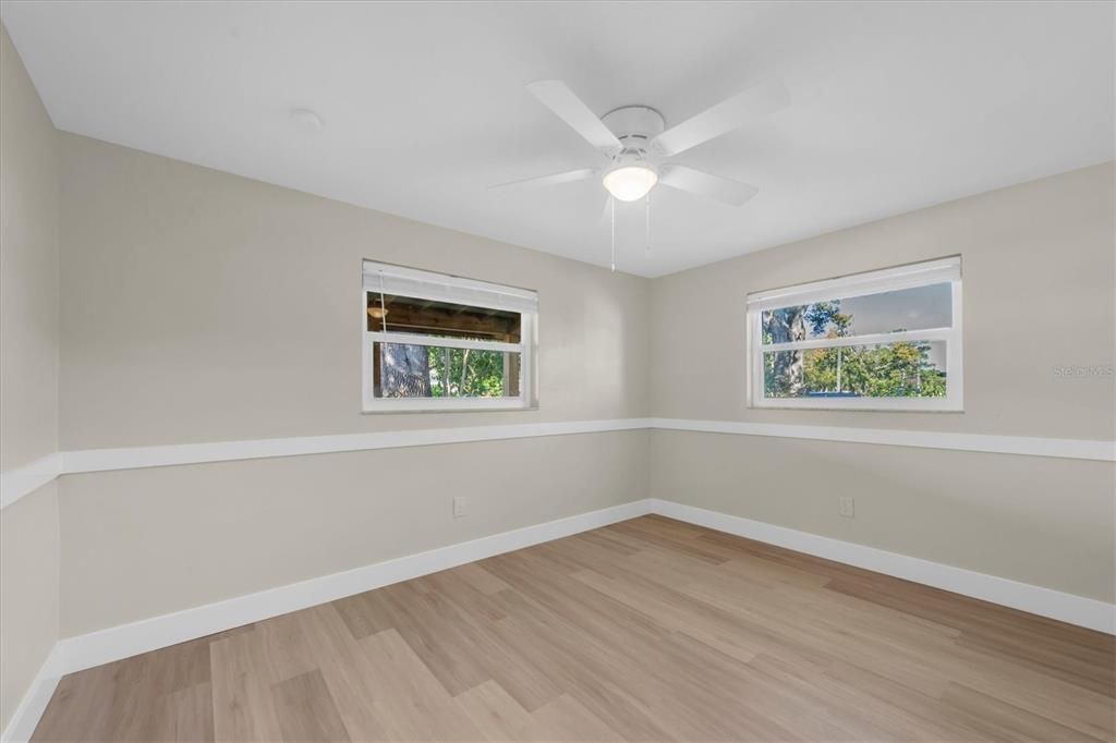 For Sale: $550,000 (3 beds, 2 baths, 1764 Square Feet)