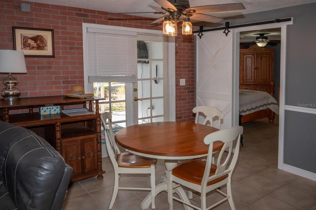 待售: $284,900 (3 贝兹, 2 浴室, 1617 平方英尺)