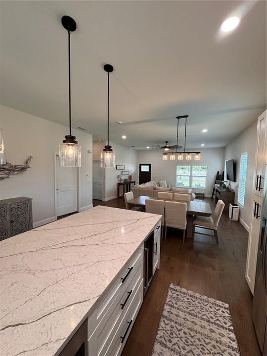 En Venta: $750,000 (2 camas, 2 baños, 1520 Pies cuadrados)