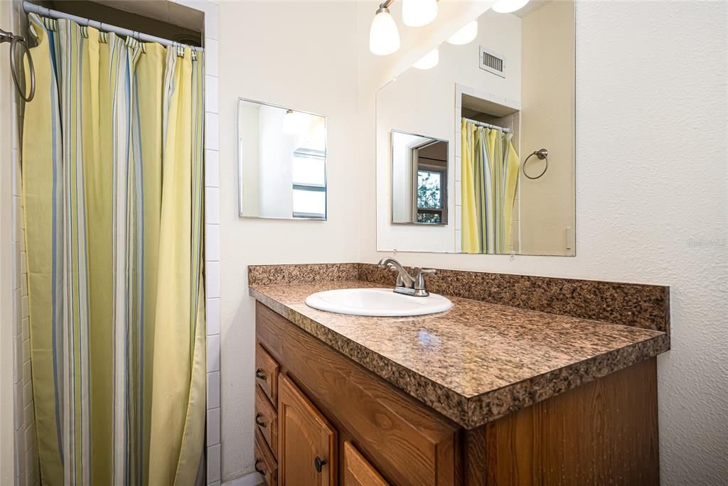 For Sale: $429,000 (3 beds, 2 baths, 1672 Square Feet)