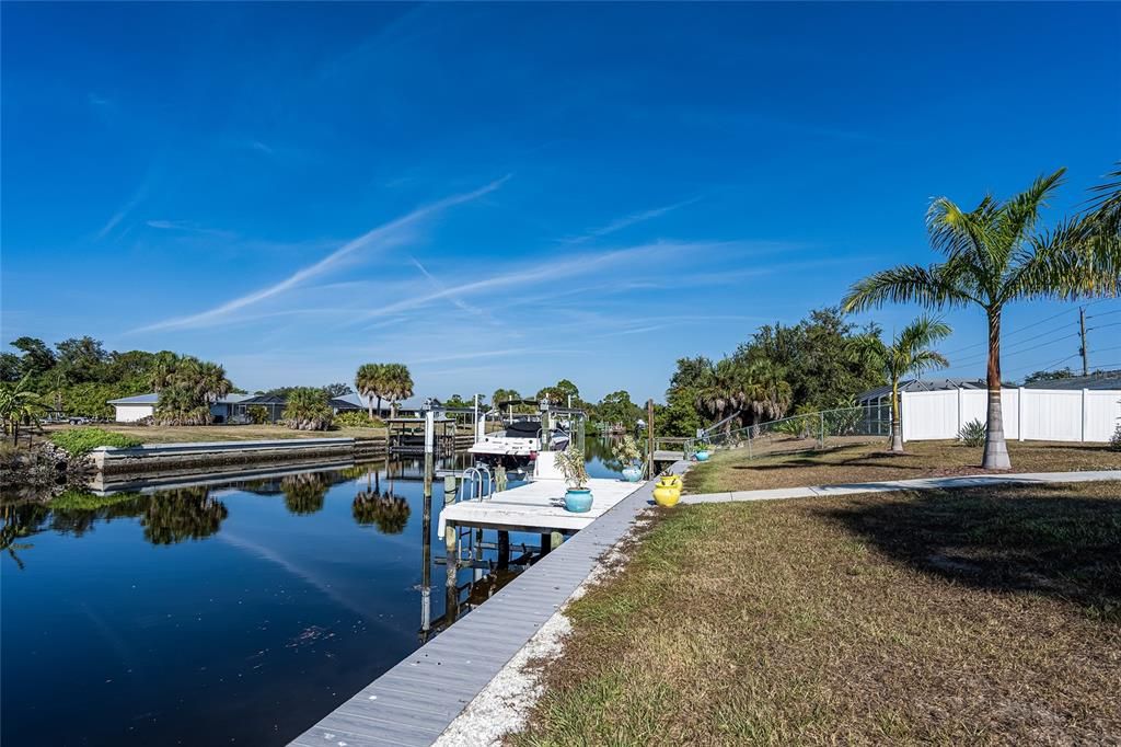 For Sale: $429,000 (3 beds, 2 baths, 1672 Square Feet)