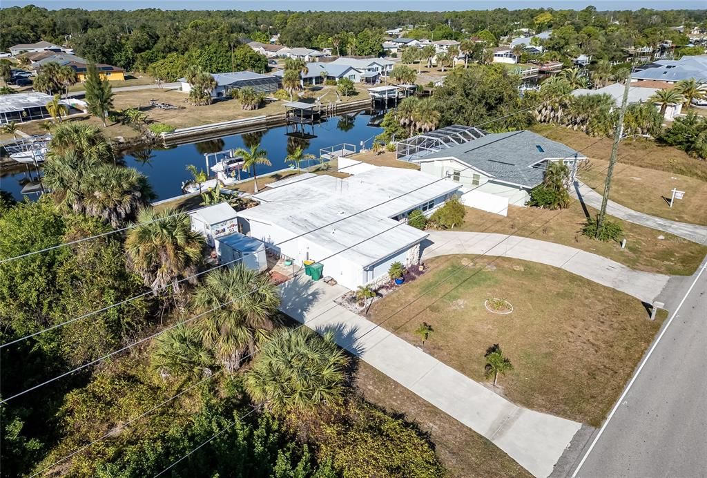 For Sale: $429,000 (3 beds, 2 baths, 1672 Square Feet)