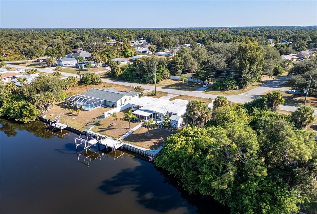 For Sale: $429,000 (3 beds, 2 baths, 1672 Square Feet)