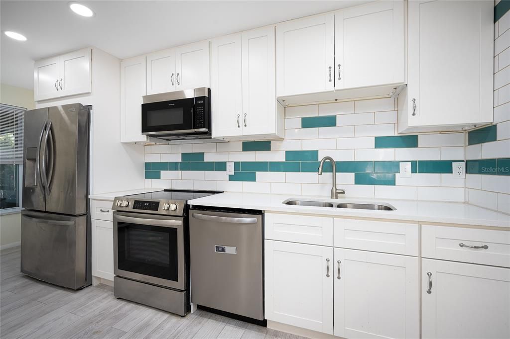 For Sale: $429,000 (3 beds, 2 baths, 1672 Square Feet)