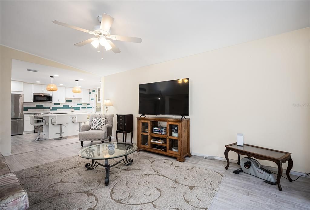 For Sale: $429,000 (3 beds, 2 baths, 1672 Square Feet)