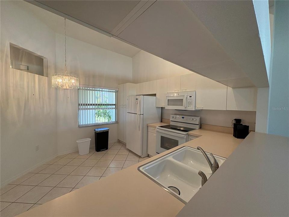 For Sale: $309,000 (3 beds, 2 baths, 1447 Square Feet)