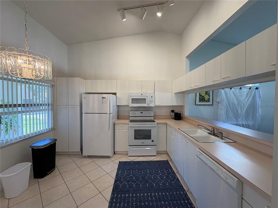 For Sale: $309,000 (3 beds, 2 baths, 1447 Square Feet)