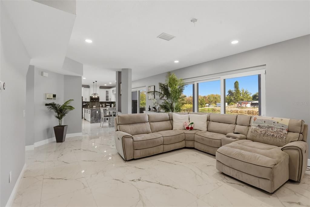 На продажу: $1,349,000 (5 спален, 3 ванн, 3206 Квадратных фут)