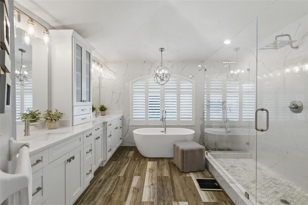 На продажу: $1,349,000 (5 спален, 3 ванн, 3206 Квадратных фут)