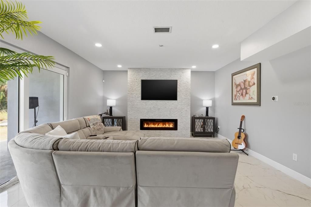 На продажу: $1,349,000 (5 спален, 3 ванн, 3206 Квадратных фут)