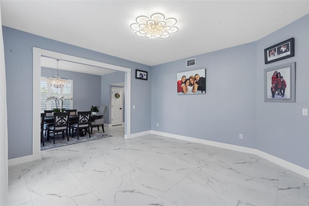 На продажу: $1,349,000 (5 спален, 3 ванн, 3206 Квадратных фут)