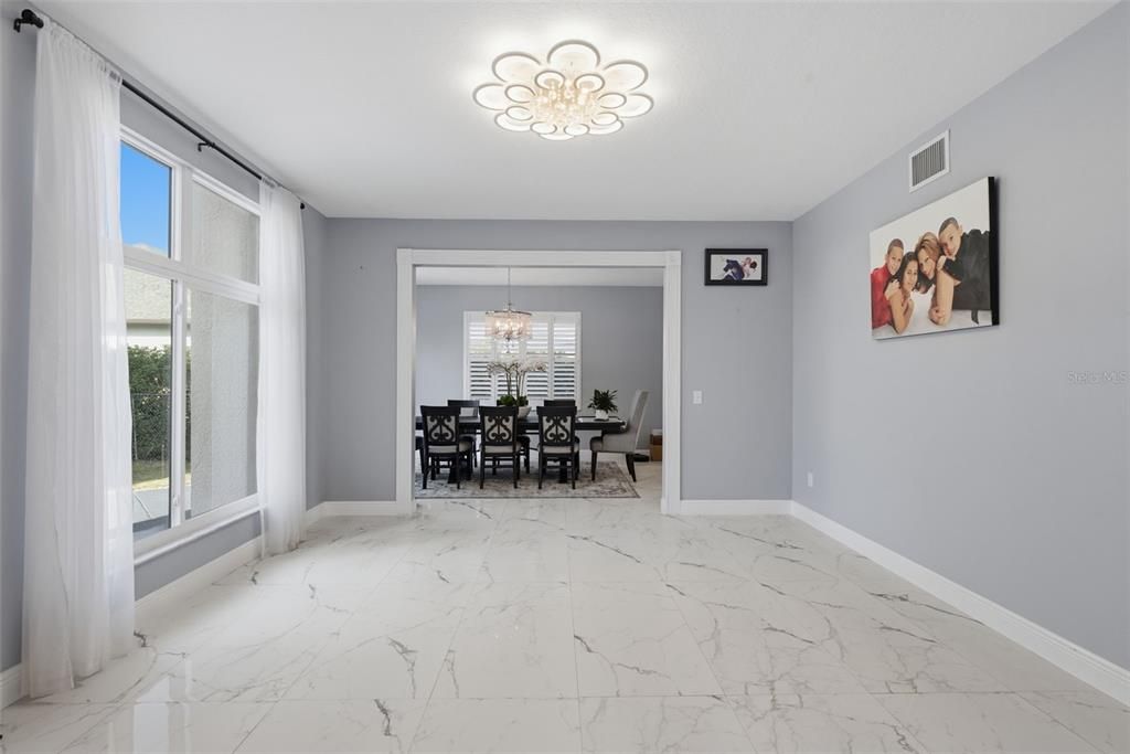 На продажу: $1,349,000 (5 спален, 3 ванн, 3206 Квадратных фут)