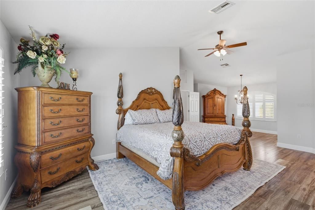 На продажу: $1,349,000 (5 спален, 3 ванн, 3206 Квадратных фут)