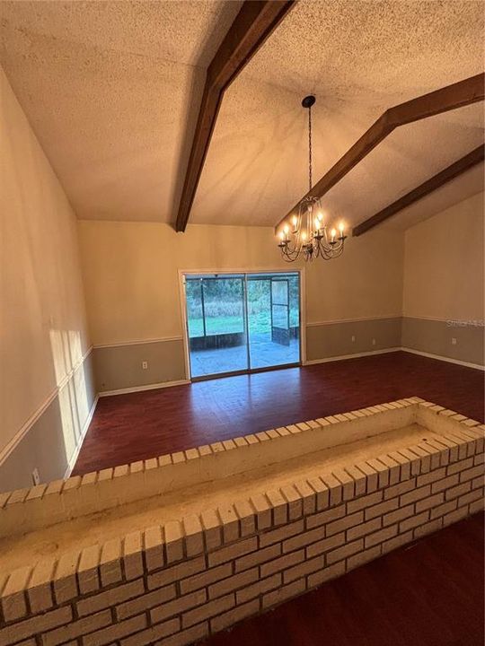 For Sale: $289,000 (3 beds, 2 baths, 1606 Square Feet)