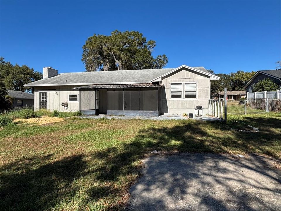 For Sale: $289,000 (3 beds, 2 baths, 1606 Square Feet)