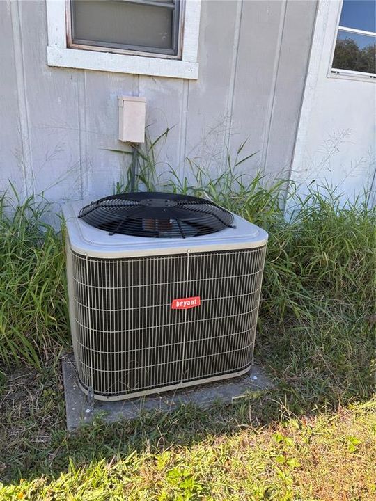 For Sale: $289,000 (3 beds, 2 baths, 1606 Square Feet)