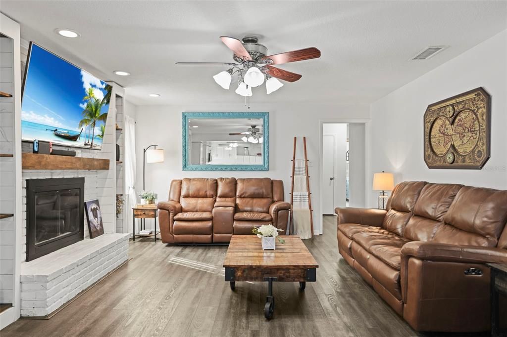 待售: $460,000 (3 贝兹, 2 浴室, 1795 平方英尺)