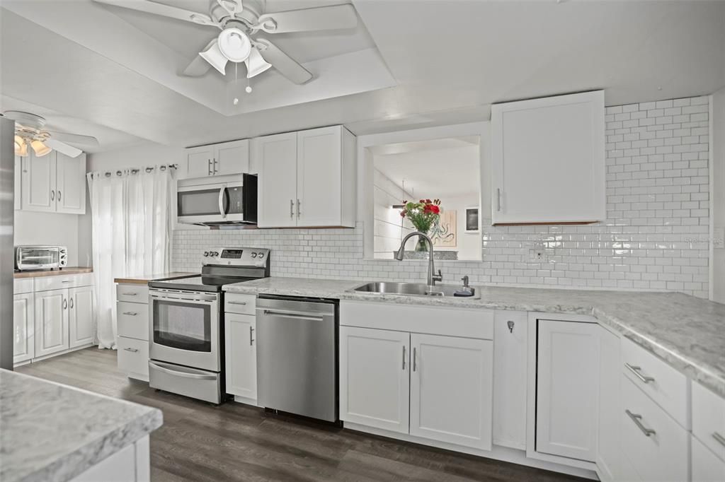 待售: $460,000 (3 贝兹, 2 浴室, 1795 平方英尺)