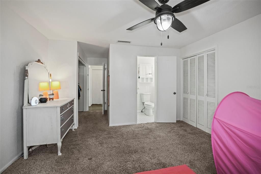 待售: $460,000 (3 贝兹, 2 浴室, 1795 平方英尺)