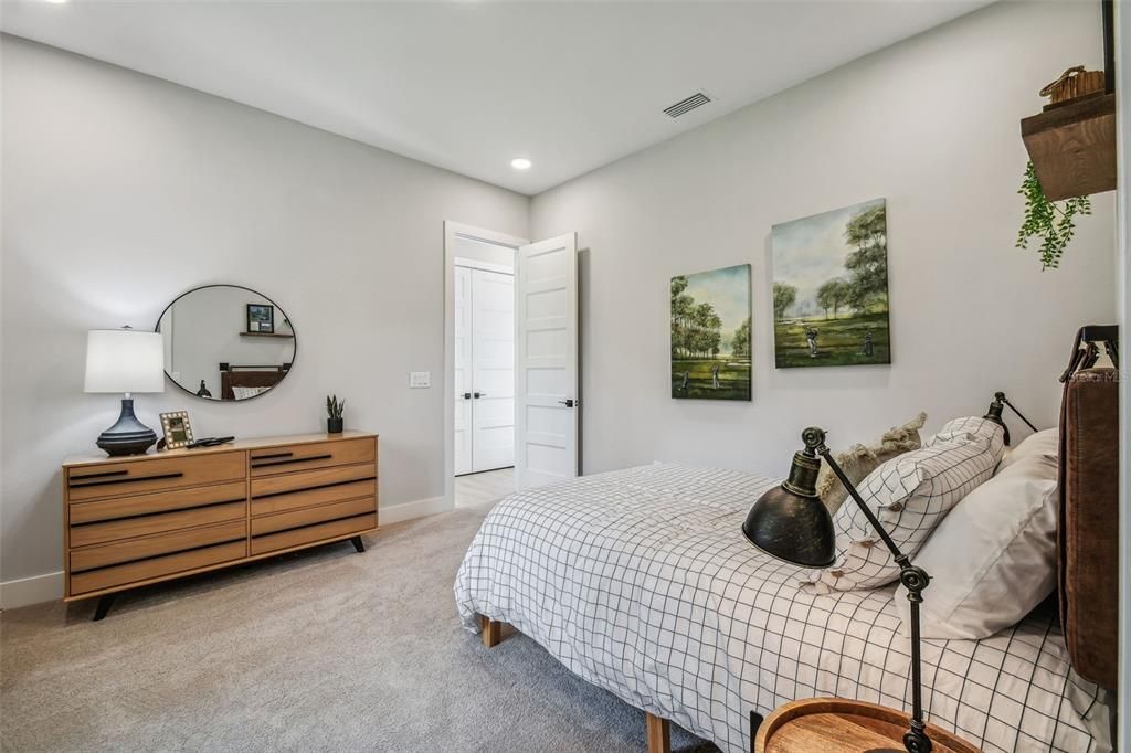 En Venta: $1,199,990 (3 camas, 3 baños, 3087 Pies cuadrados)