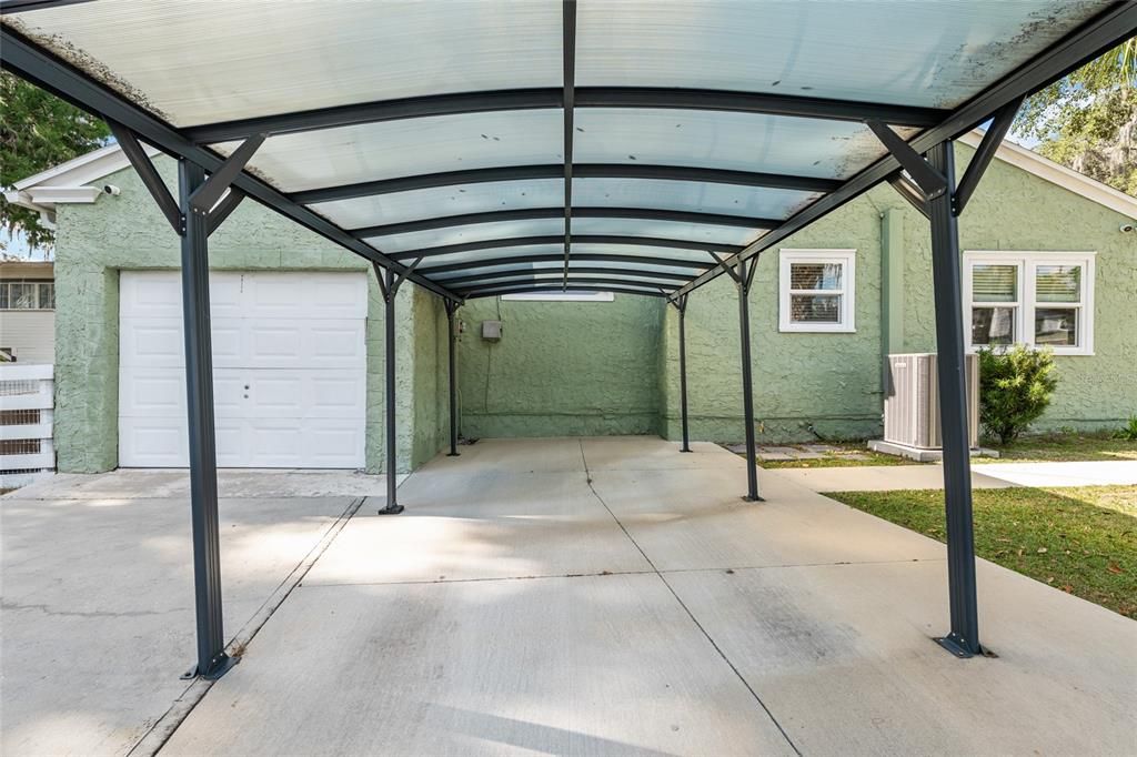 For Sale: $324,900 (2 beds, 1 baths, 912 Square Feet)