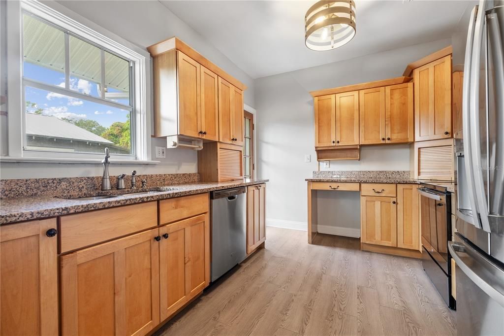 В аренду: $2,300 (3 спален, 2 ванн, 1316 Квадратных фут)