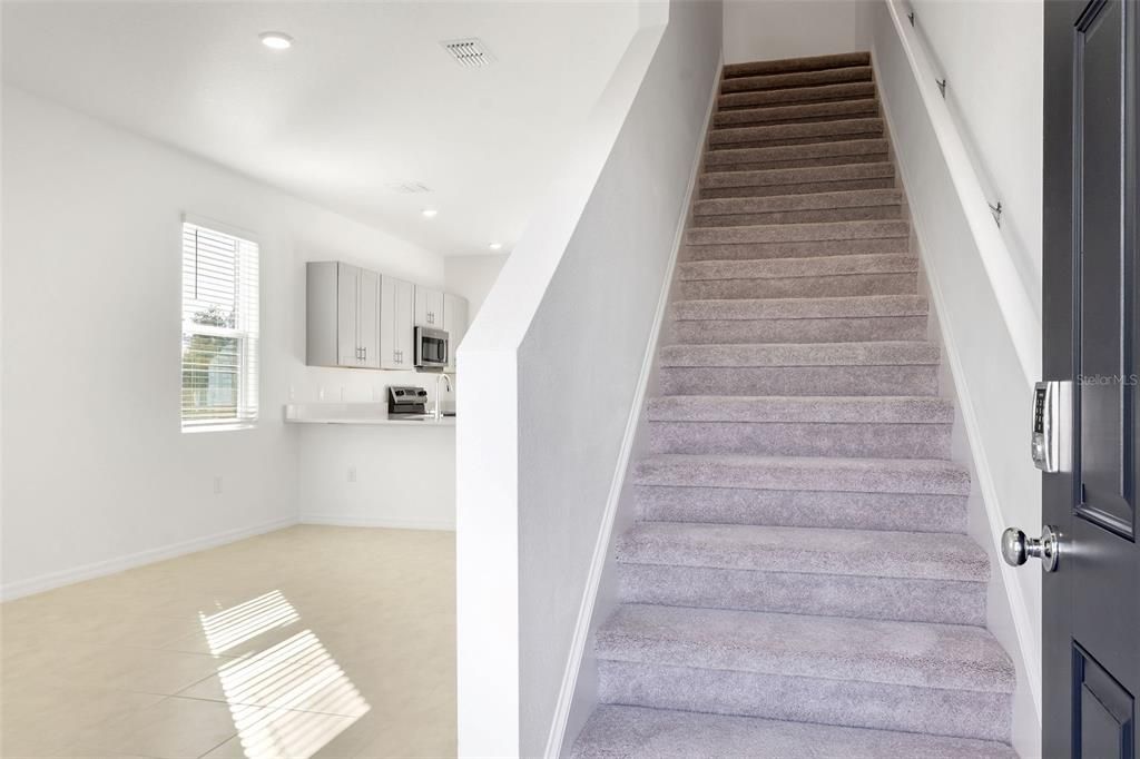 For Rent: $1,800 (2 beds, 2 baths, 1205 Square Feet)