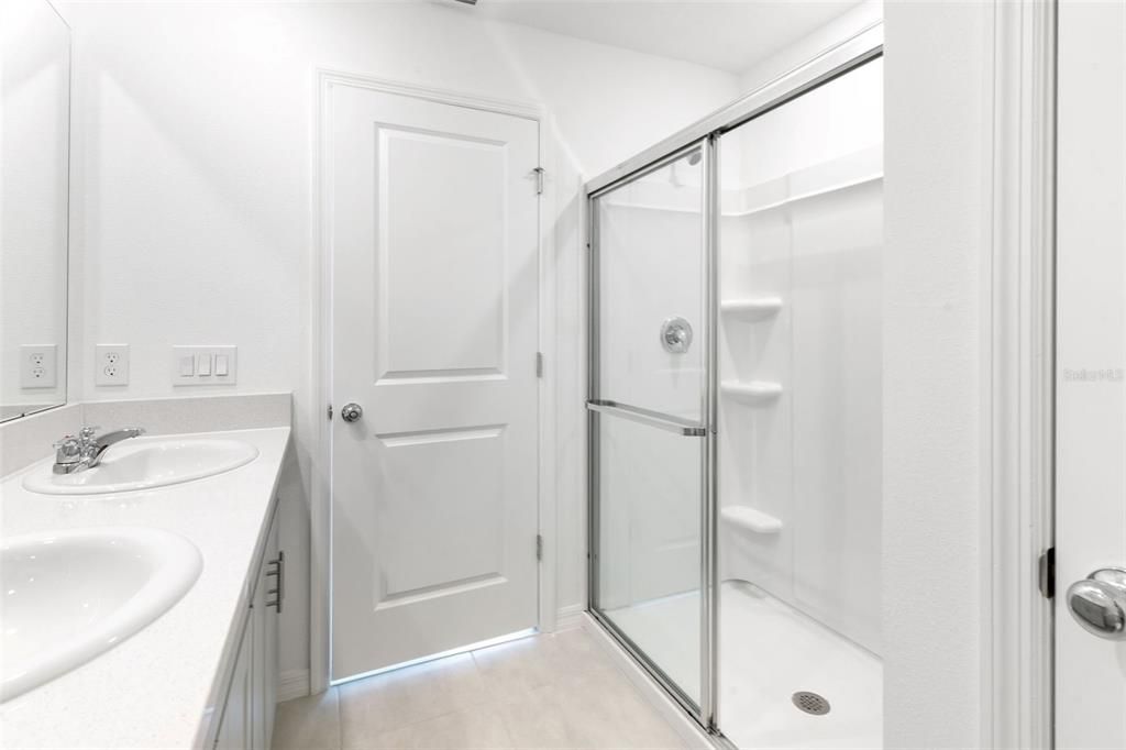 For Rent: $1,800 (2 beds, 2 baths, 1205 Square Feet)