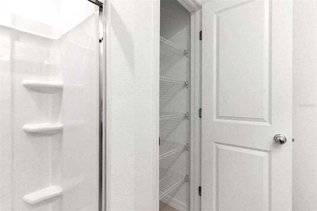 For Rent: $1,800 (2 beds, 2 baths, 1205 Square Feet)