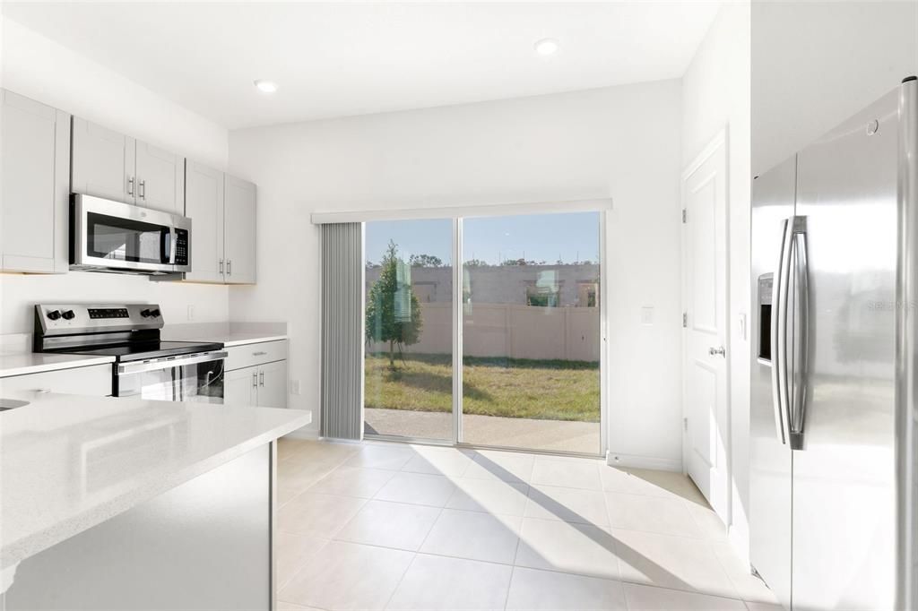 For Rent: $1,800 (2 beds, 2 baths, 1205 Square Feet)